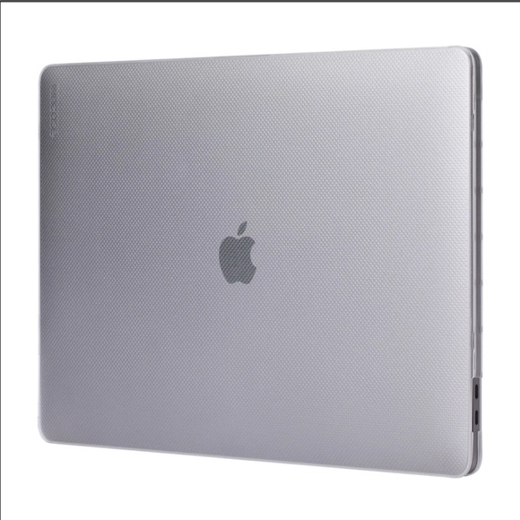 Incase 16 inch MacBook Pro clear case - Picture 4 of 7